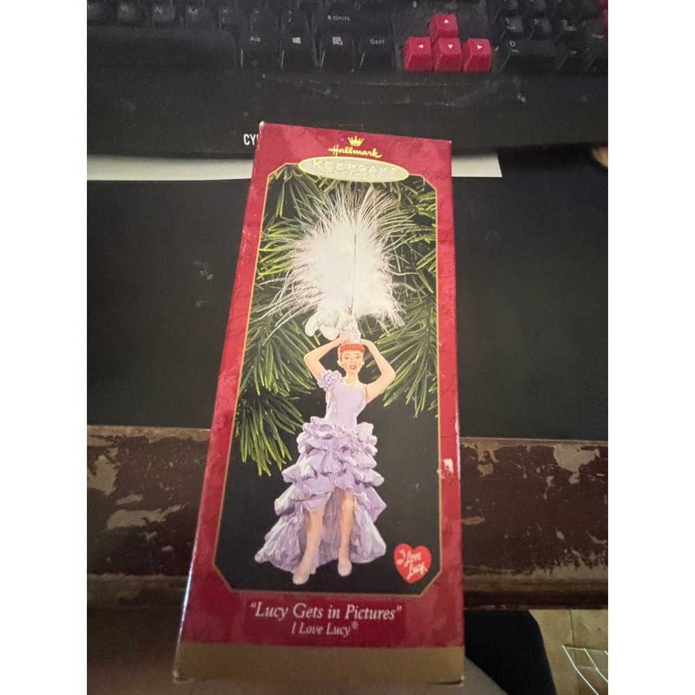 New In Box I Love Lucy Gets In Pictures ~ 1999 Hallmark Keepsake Ornament